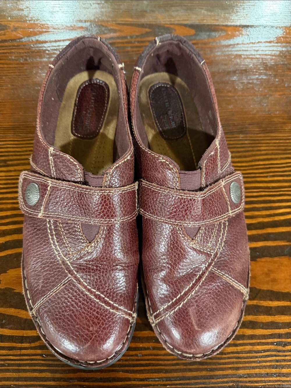 Earth origins Burgundy brown Leather Slip-On Clogs size 10